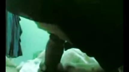 Дві лесбіянки лижуть свої кицьки на Різдво після українське порно бесплатно розставання з хлопцем.