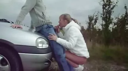 Мудак трахає руду дівчину. безплатне українське порно