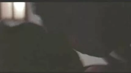 Француженку дають українська порно за щоку і трахкають в анал.