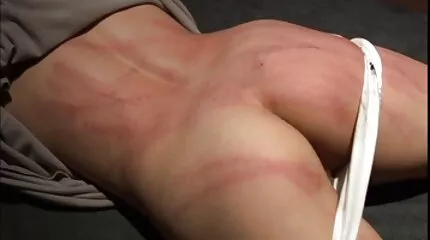 Ава Валентина секс відео українське отримує чорний член агента.