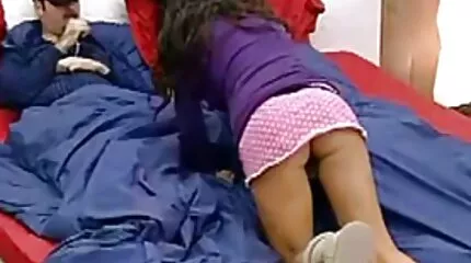 Зачеплений Чорний край українське порно видео растра.