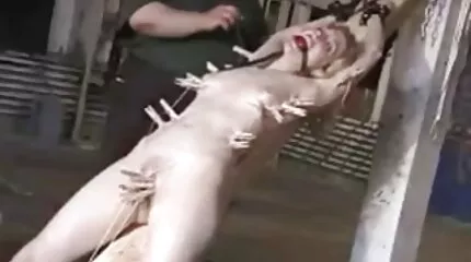 Катана трахкає з бородатим українське порно видео чоловіком.