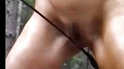 Fucking в жопу з трьома неграми-два члена порно відео українське в окулярах, один в рот.