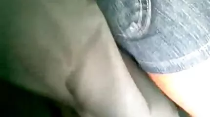 Натягуючи член на член під час масажу. порно відео українське